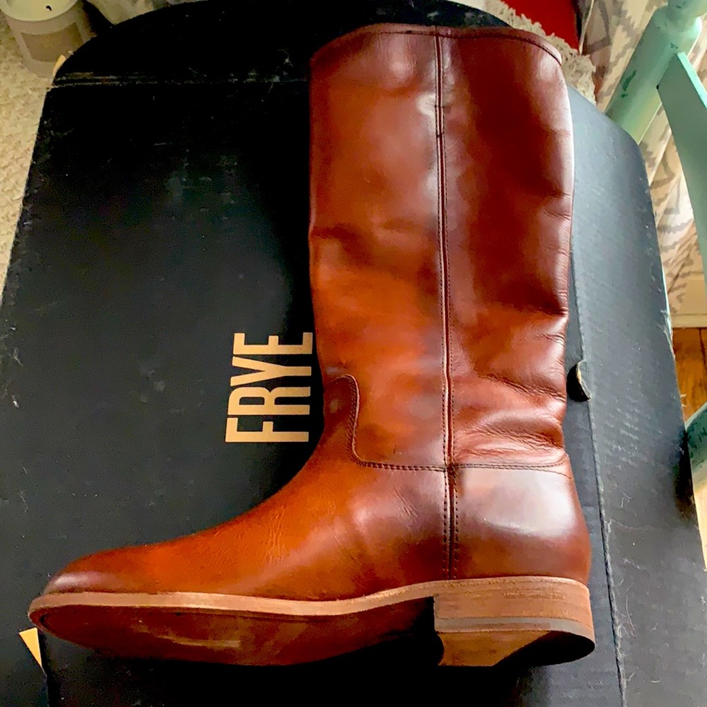 Frye size 8 Melissa boots